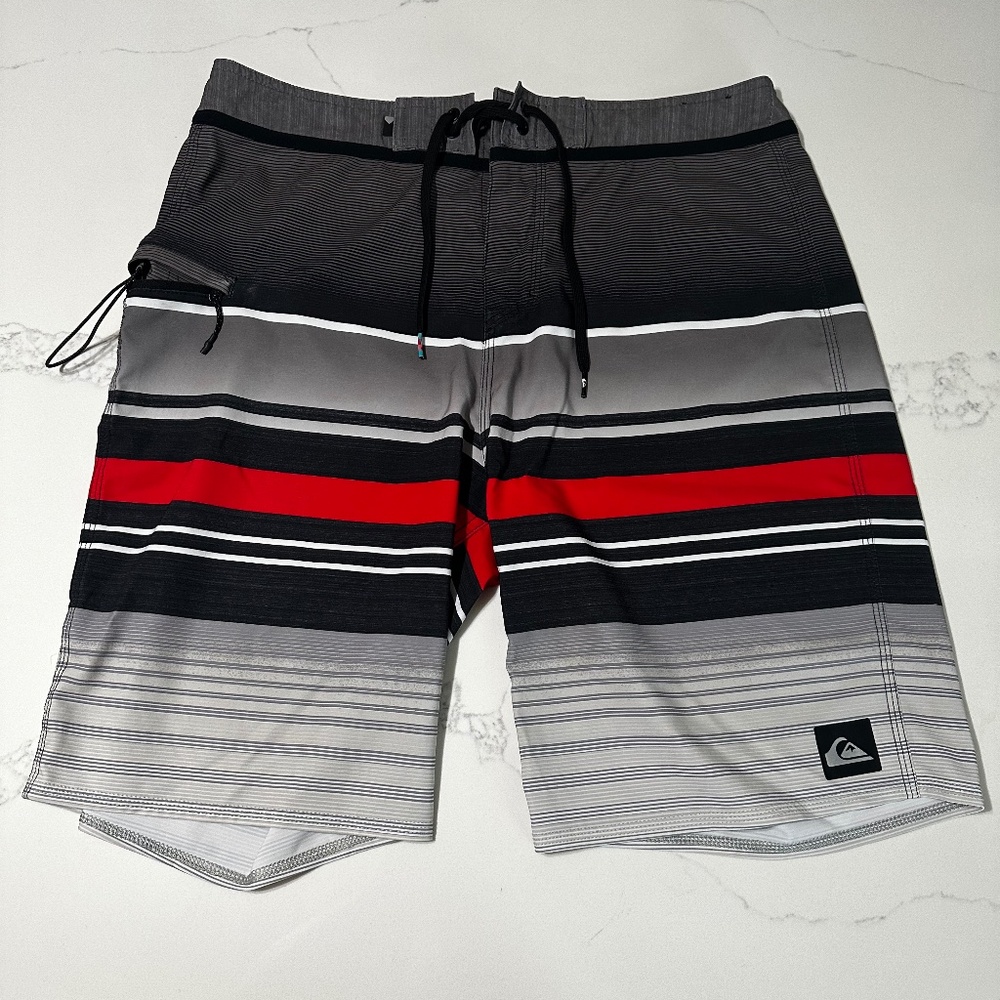 Quiksilver Boardshorts with DryFlight Water Repellent - Size 34 Waist, 9" Inseam
